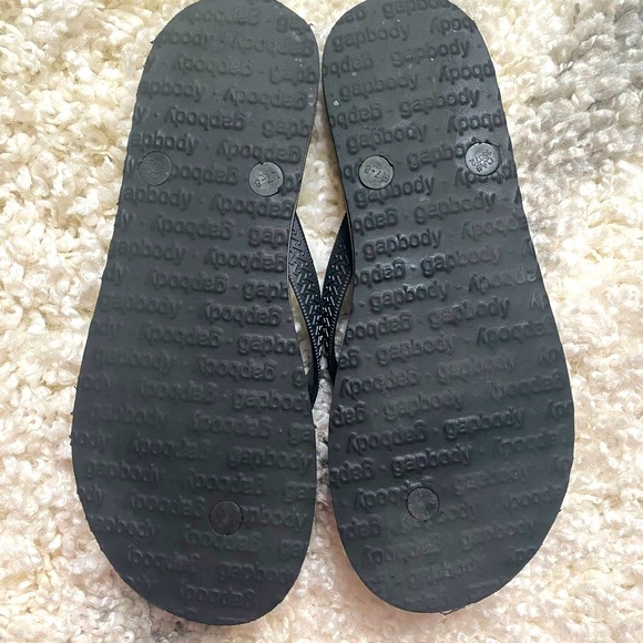 GAP Body Sz 7-8 Flip Flops Black w/Pink & White Side Stripes - Picture 4 of 4
